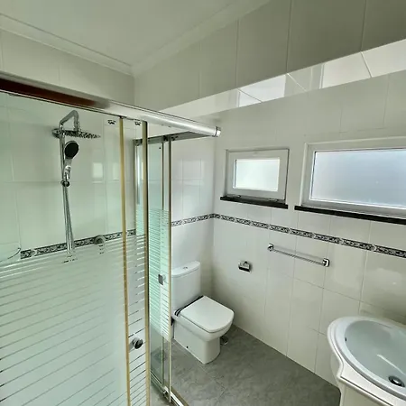 House 5 Between Lisbon And Cascais Apartman